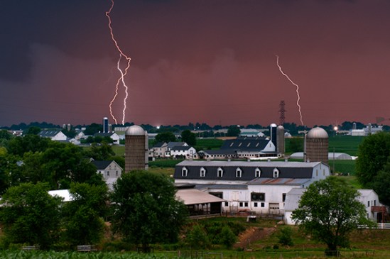 lightning-near-leola