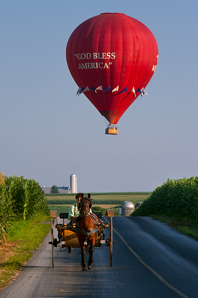 balloon-behind-buggy