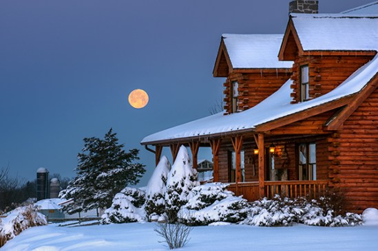 log-cabin-full-moon