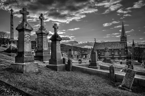 bethlehem-cemetery-crosses
